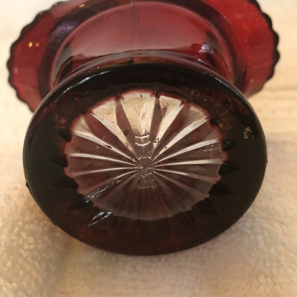 Vintage hand painted Bride’s Basket Ruby Glass - Picture 6 of 7